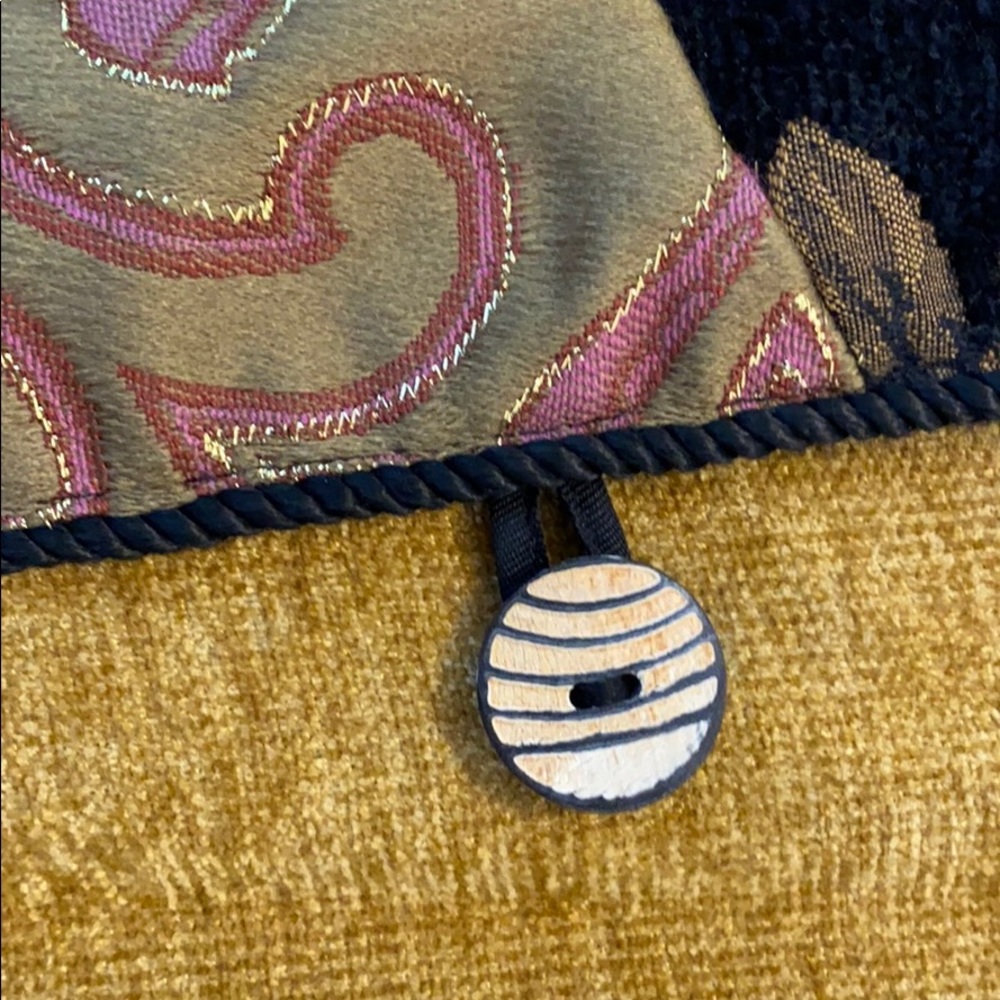 Jacket - Picture 3 of 4